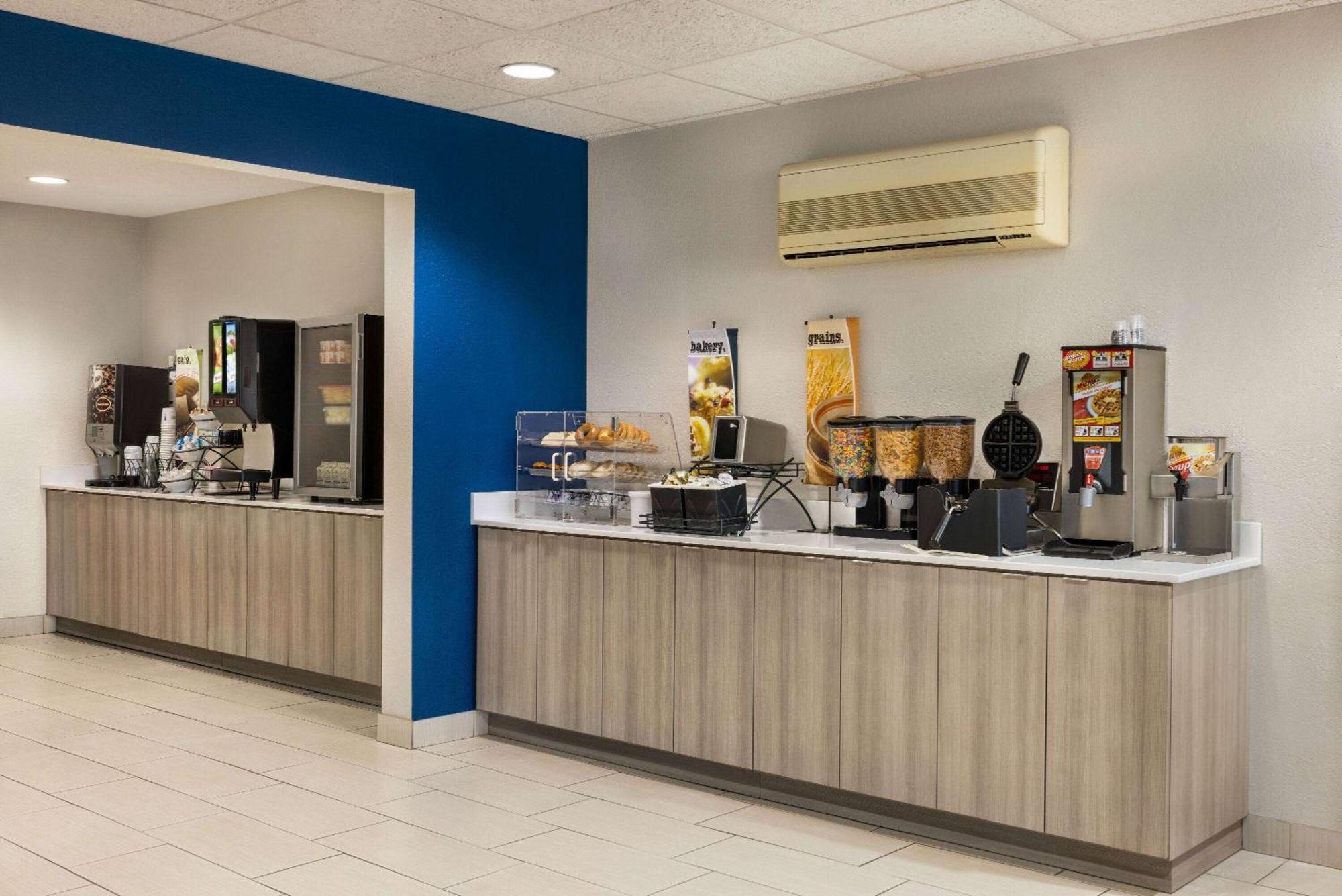 Microtel Inn & Suites New Ulm Exterior foto