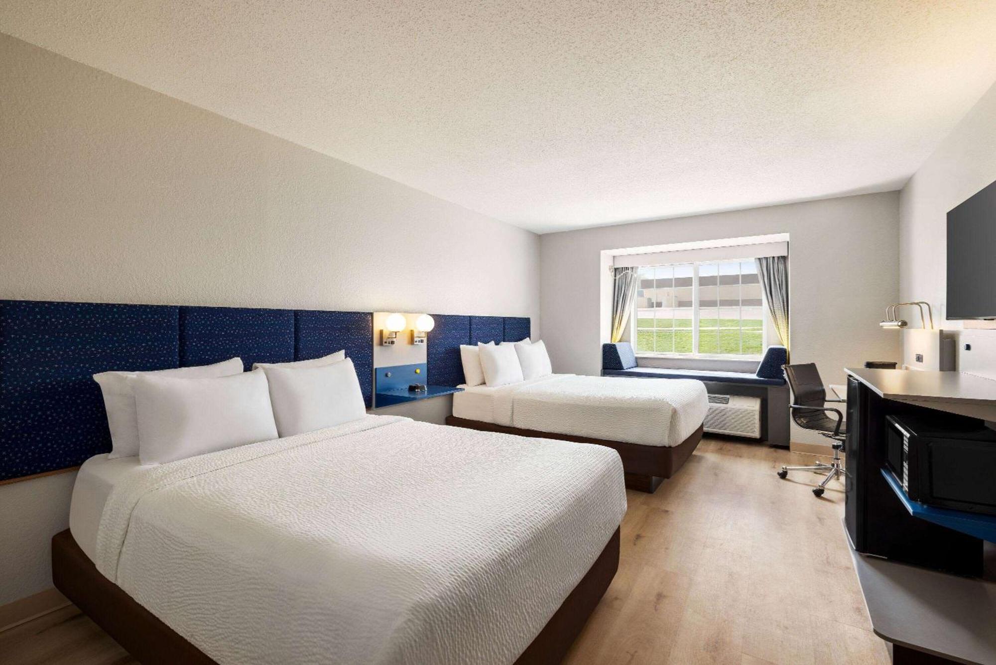 Microtel Inn & Suites New Ulm Exterior foto